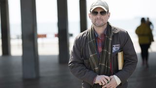 17. Мистер Робот (2015)