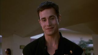 10. Это всё она (1998)