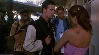 23. Это всё она (1998)