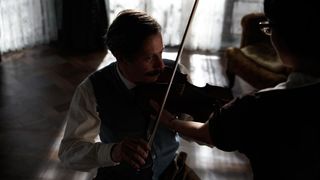 16. Цыпленок с черносливом (2011)