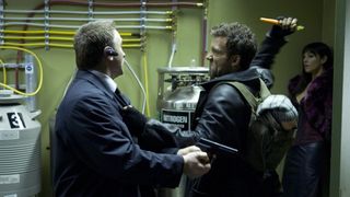 16. Пристрели их (2007)