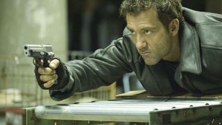 18. Пристрели их (2007)