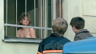 31. Интердевочка (1989)