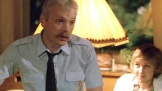 43. Интердевочка (1989)