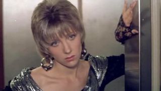 9. Интердевочка (1989)