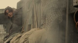 38. Атака титанов. Фильм второй: Конец света (2015)