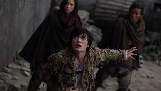 8. Атака титанов. Фильм второй: Конец света (2015)