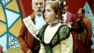 5. Двенадцать месяцев (1972)