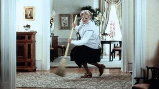 19. Миссис Даутфайр (1993)