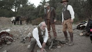 37. Костяной томагавк (2015)