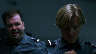 18. Эксперимент (2000)