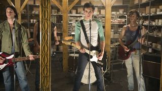 22. Винил (2016)