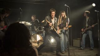 34. Винил (2016)