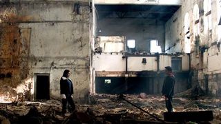 24. Хостел (2005)