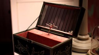 36. Чёрный лебедь (2010)