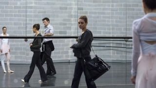 50. Чёрный лебедь (2010)