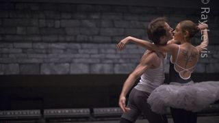 76. Чёрный лебедь (2010)