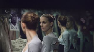 8. Чёрный лебедь (2010)