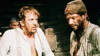 18. Железный крест (1977)