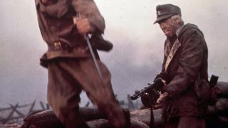 24. Железный крест (1977)