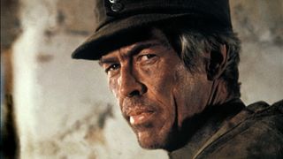 5. Железный крест (1977)