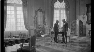 38. Тропы славы (1957)