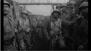 42. Тропы славы (1957)