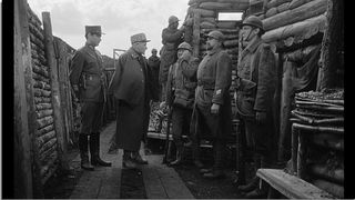 65. Тропы славы (1957)