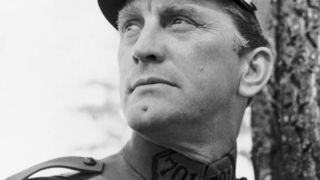 75. Тропы славы (1957)