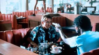 69. Криминальное чтиво (1994)