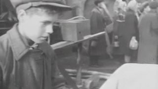 38. Большая земля (1944)