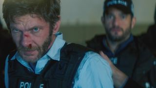 32. Телохранитель киллера (2017)