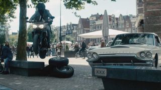 65. Телохранитель киллера (2017)