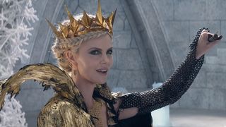 21. Белоснежка и Охотник 2 (2016)