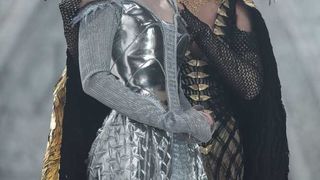 32. Белоснежка и Охотник 2 (2016)