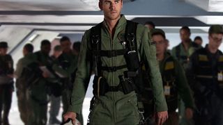 15. День независимости: Возрождение (2016)