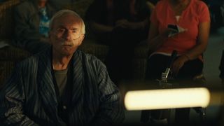 61. День независимости: Возрождение (2016)