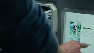 63. День независимости: Возрождение (2016)