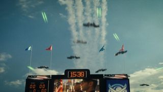 8. День независимости: Возрождение (2016)