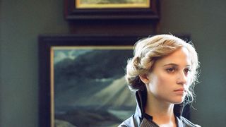 32. Девушка из Дании (2015)