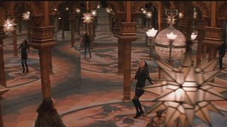 32. Призрак дома на холме (1999)