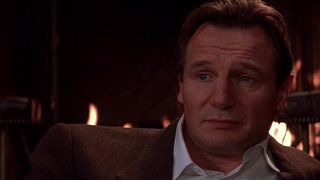 44. Призрак дома на холме (1999)