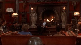 45. Призрак дома на холме (1999)