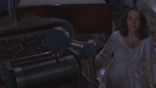 69. Призрак дома на холме (1999)