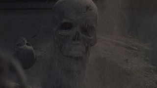 70. Призрак дома на холме (1999)