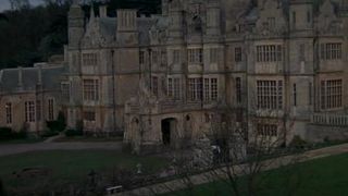 75. Призрак дома на холме (1999)