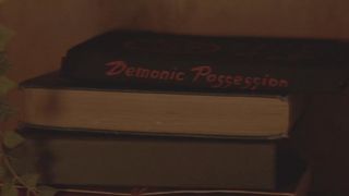 11. Призрак на кладбище (2019)