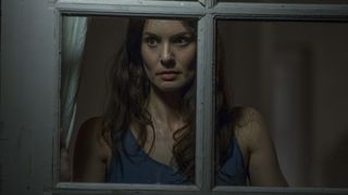 7. По ту сторону двери (2016)