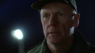 17. Возвращение живых мертвецов 2 (1988)